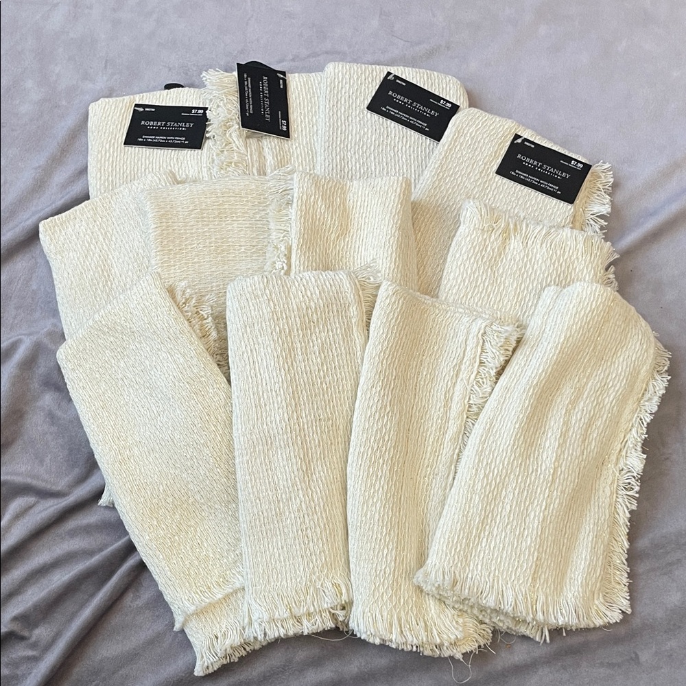 Robert Stanley Shimmer Napkin with Fringe